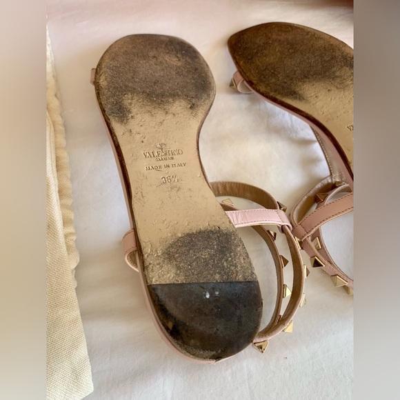 Authentic Valentino Garavani Rockstud Sandal - Picture 10 of 10